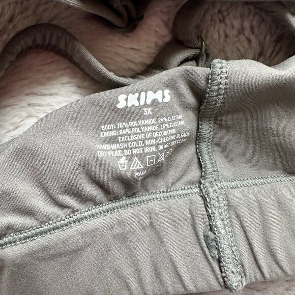 Skims Gray 3x pullover adjustable straps lined triangle bra VERY STRETCHY! - Picture 3 of 3